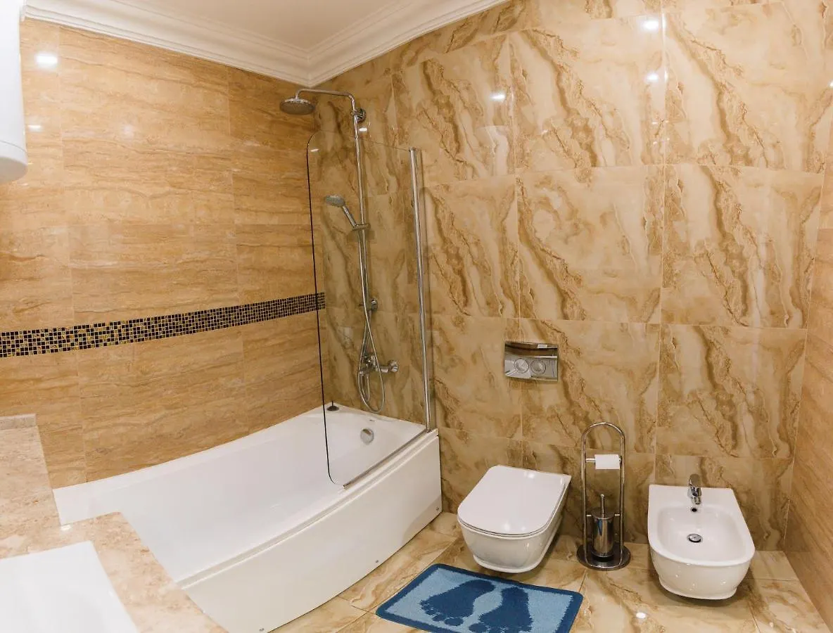 דירות קייב Luxury For Business & Pleasure Royal 3